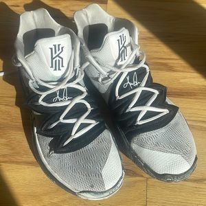 Nike Kyrie 5 Oreo White Black Cookies and Cream AO2918-100